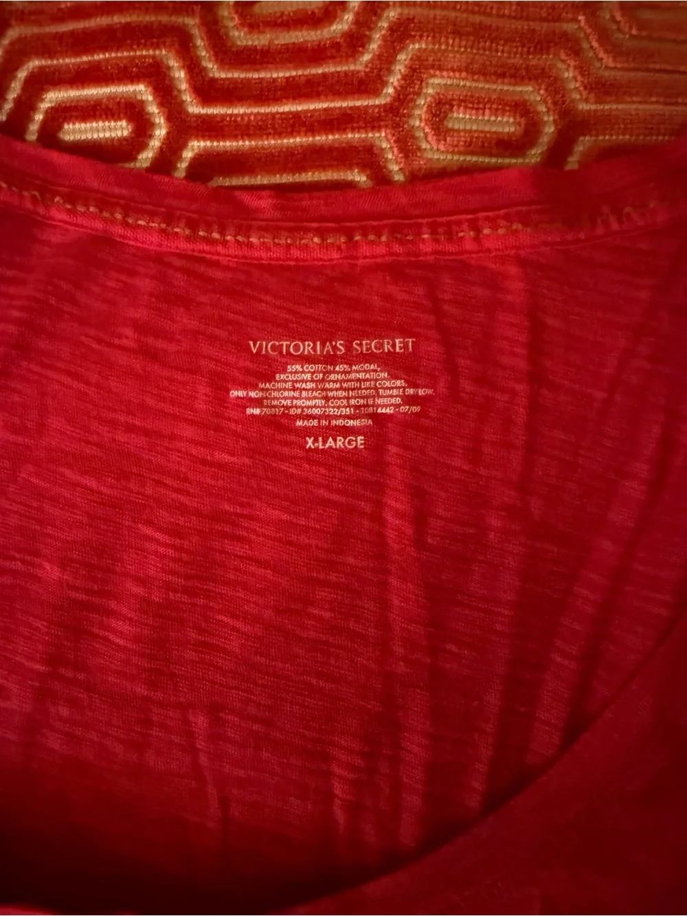 Victoria's Secret Set of 2 Shirts Tops Women’s XL Blue Red pocket v-neck EUC - Picture 7 of 13
